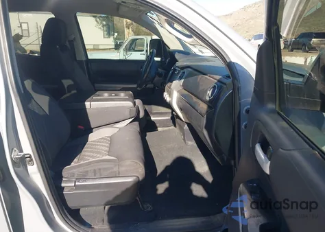 2020 Toyota Tundra Sr5 z USA, uszkodzony, nr VIN 5TFRY5F19LX268263